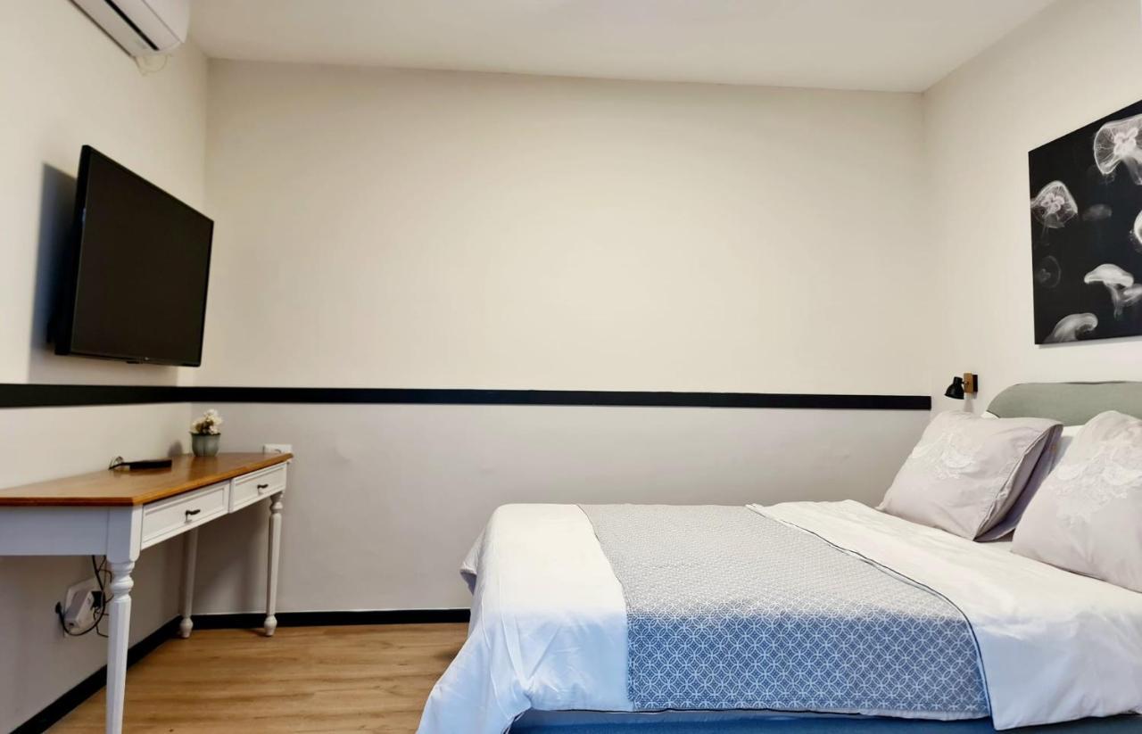 Royal Park- Magical garden apartment Eilat Bagian luar foto
